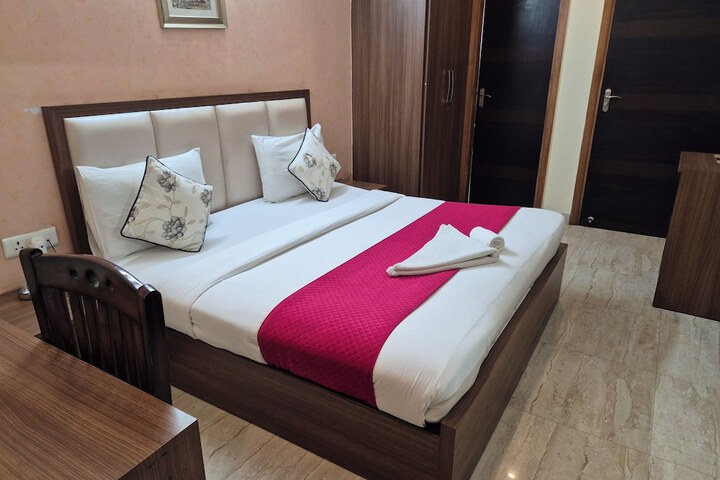 Room 7 of 36