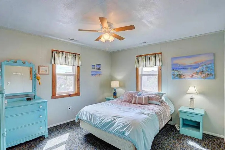 Room 5 of 14