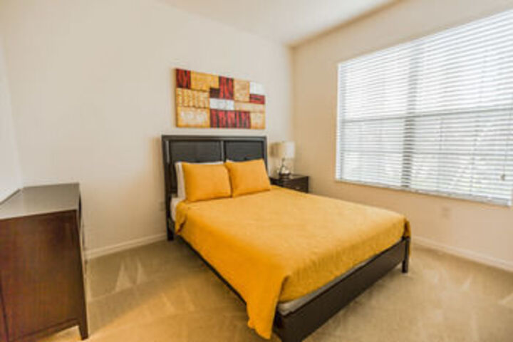 Room 30 of 105
