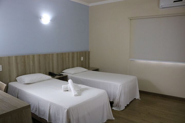 Room 18 of 49