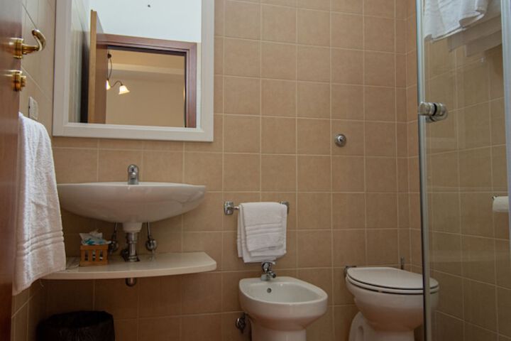 Room 20 of 58