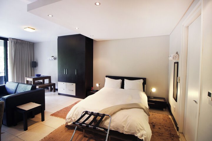 Room 2 of 35
