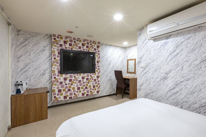 Room 41 of 81