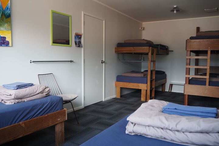 Room 27 of 42