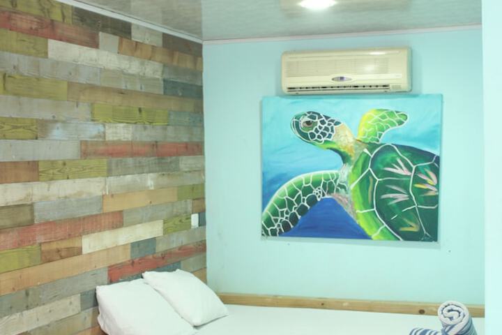 Room 18 of 47