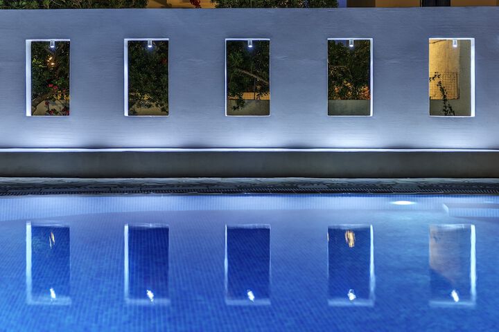 Pool 58 of 86