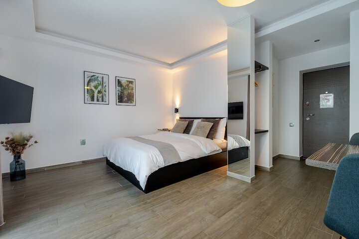 Room 14 of 92