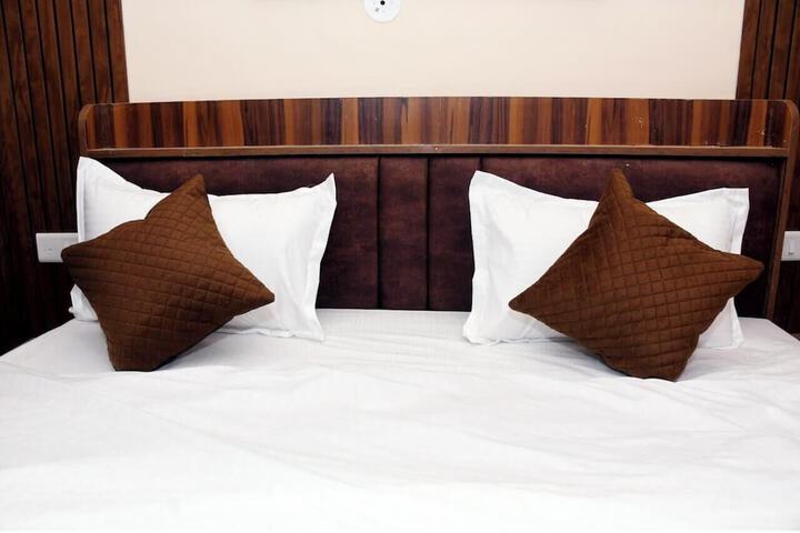 Room 16 of 49