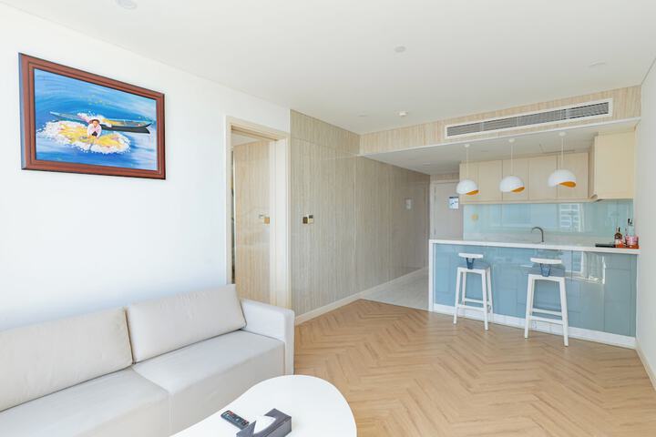 Room 30 of 86