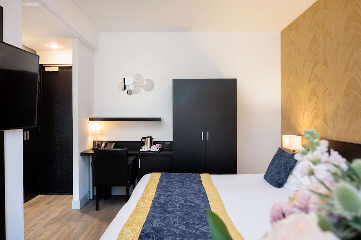 Room 89 of 150