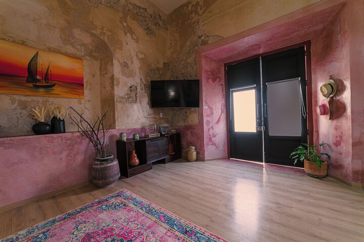 Room 43 of 70
