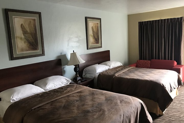 Room 6 of 30