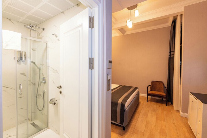 Room 40 of 71