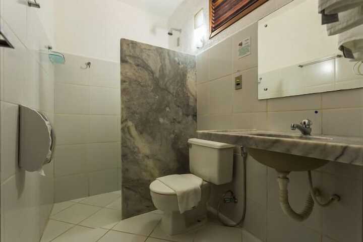 Clean Restrooms