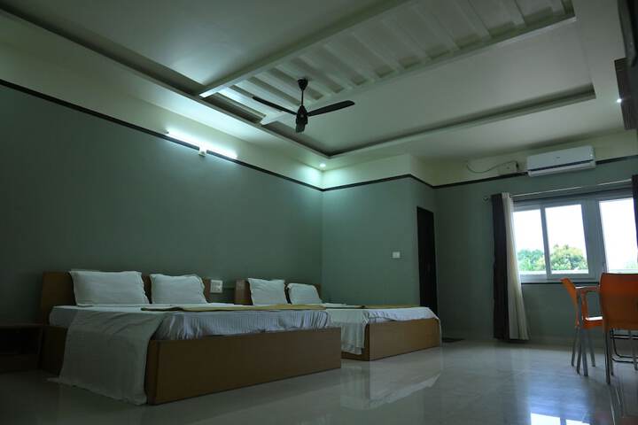 Room 7 of 7
