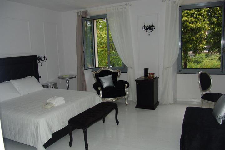 Inside Room Photo