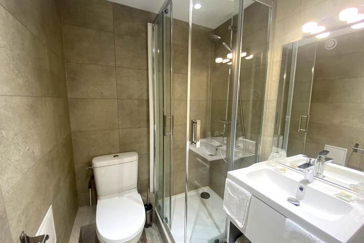 Clean Restrooms