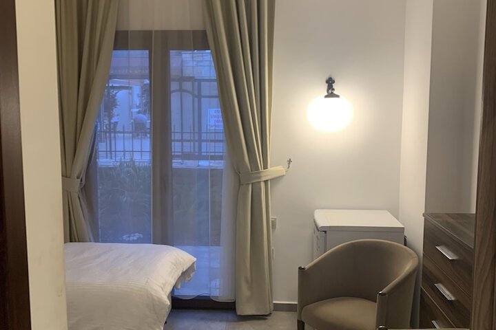Room 44 of 159