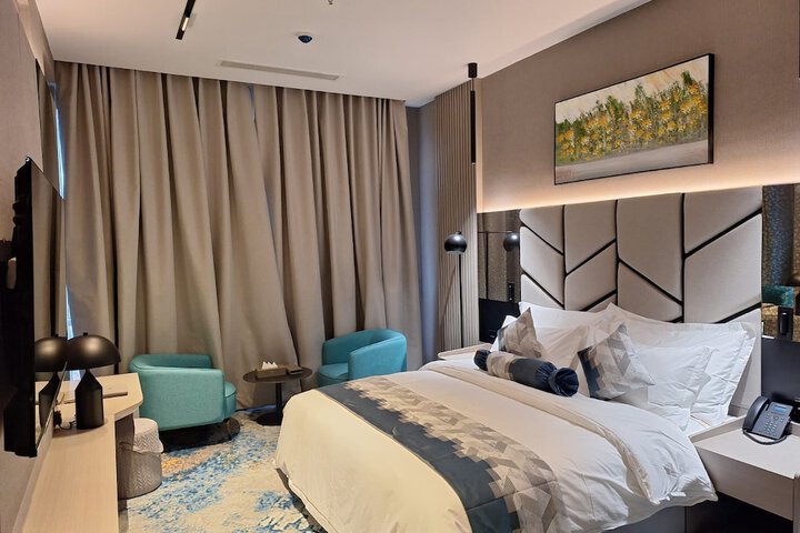 Room 7 of 17