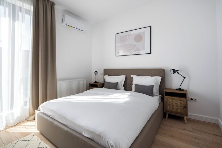Room 25 of 355
