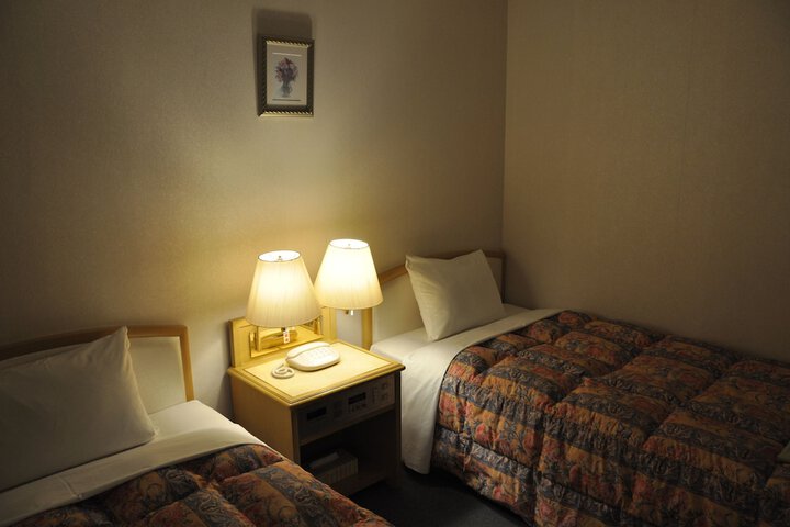 Room 18 of 49