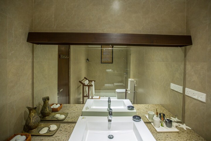 Room 15 of 29