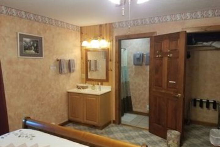 Room 10 of 66