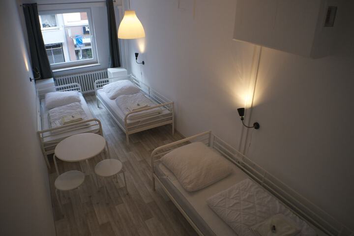 Room 11 of 52