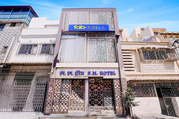 Hotel 37 of 38