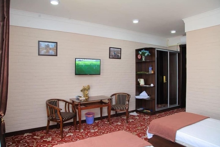 Room 5 of 22