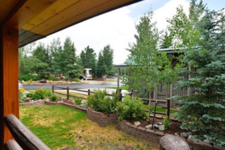 Property Grounds 26 of 34