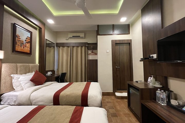 Room 20 of 38
