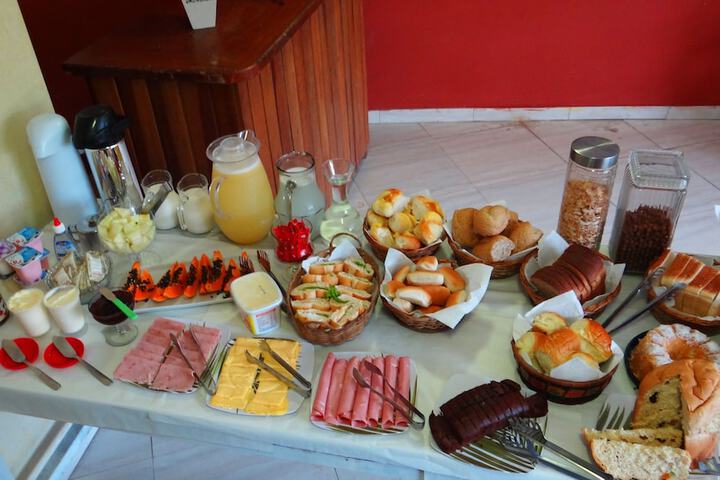 Breakfast/Coffee Service 23 of 28