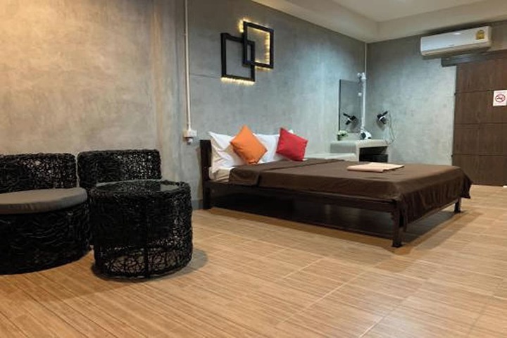 Room 16 of 95