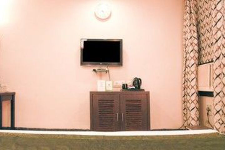 Room 20 of 39