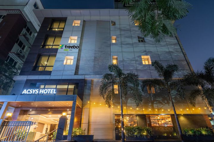 Hotel 33 of 36