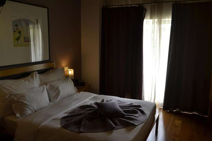 Room 16 of 62