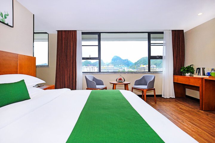 Room 10 of 46