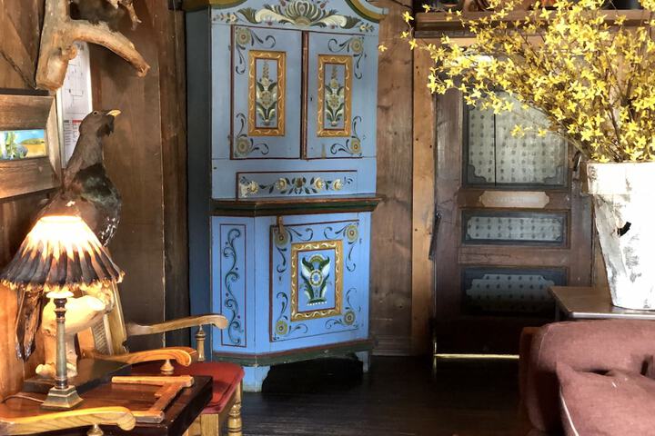 Entrance & Lobby