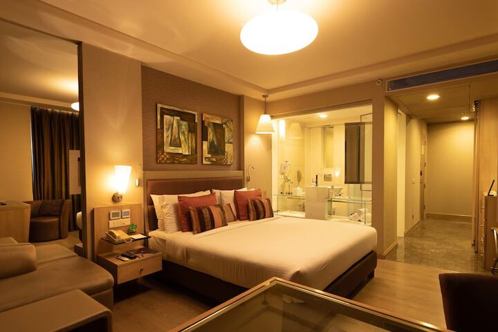 Room 9 of 45