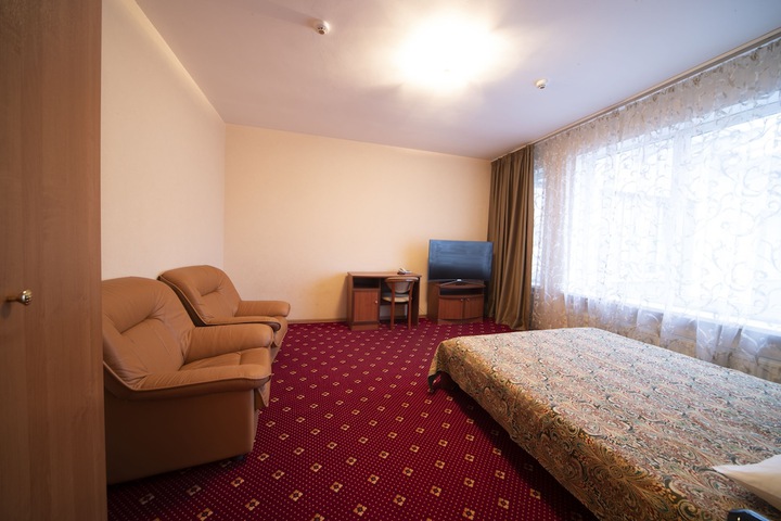Room 6 of 51