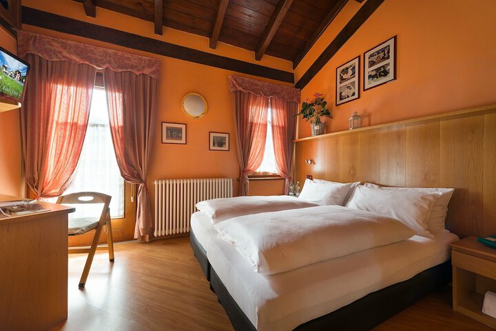 Room 15 of 56