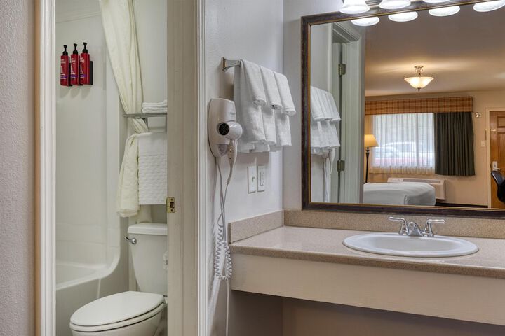 Room 20 of 35