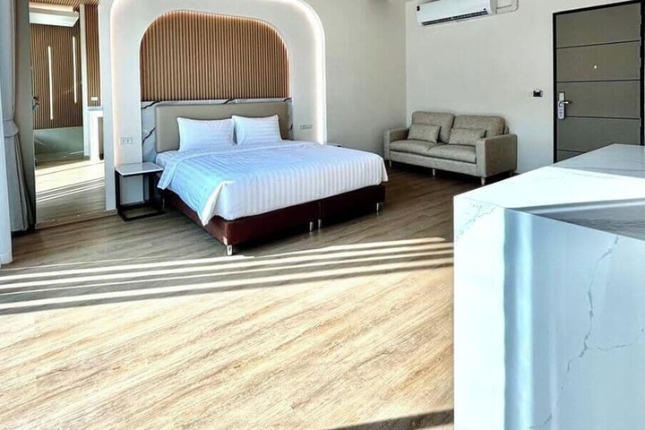 Room 26 of 55