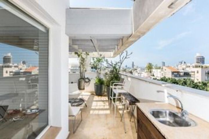 Terrace/Patio 2 of 14
