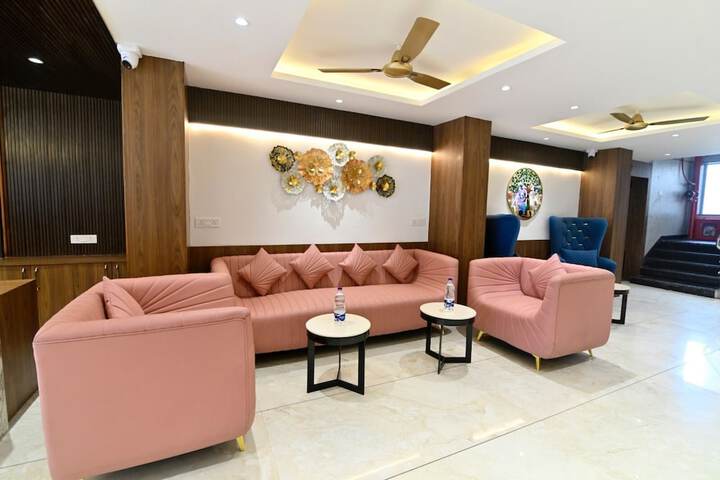 Hotel Interior 6 of 30