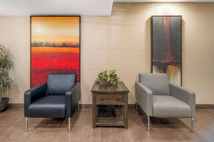 Guest Lobby