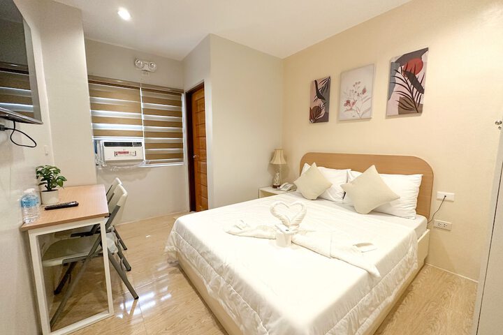 Room 8 of 43