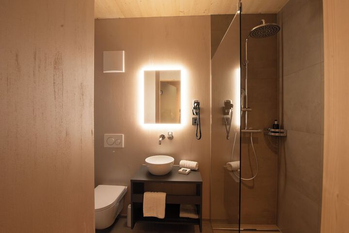 Room 40 of 65