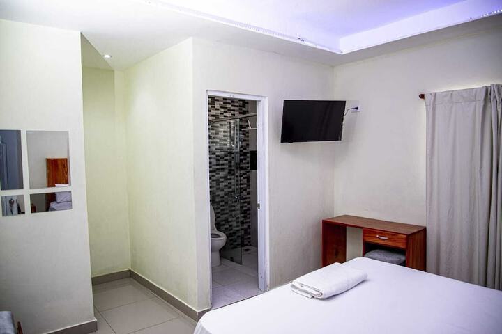 Room 13 of 23